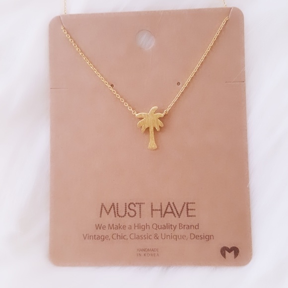 Jewelry - Gold Palm Tree Pendant Necklace